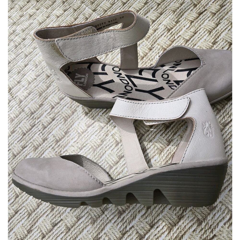 Fly London Piat Light Taupe Leather Mary Jane Wedge Shoes 39 US 8 8.5 - Picture 7 of 11